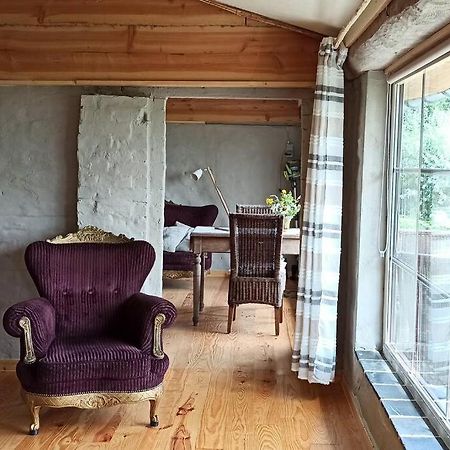 Korentil . Cosy House With Private Garden 데한 외부 사진