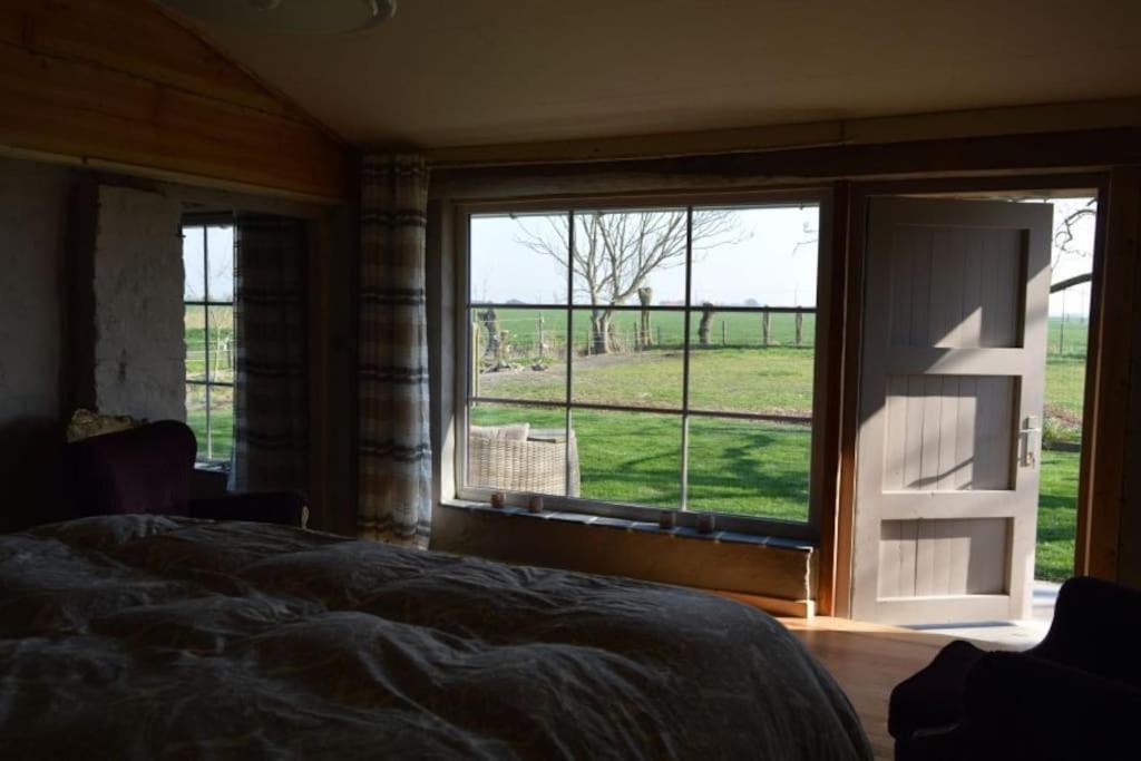 Korentil . Cosy House With Private Garden 데한 외부 사진