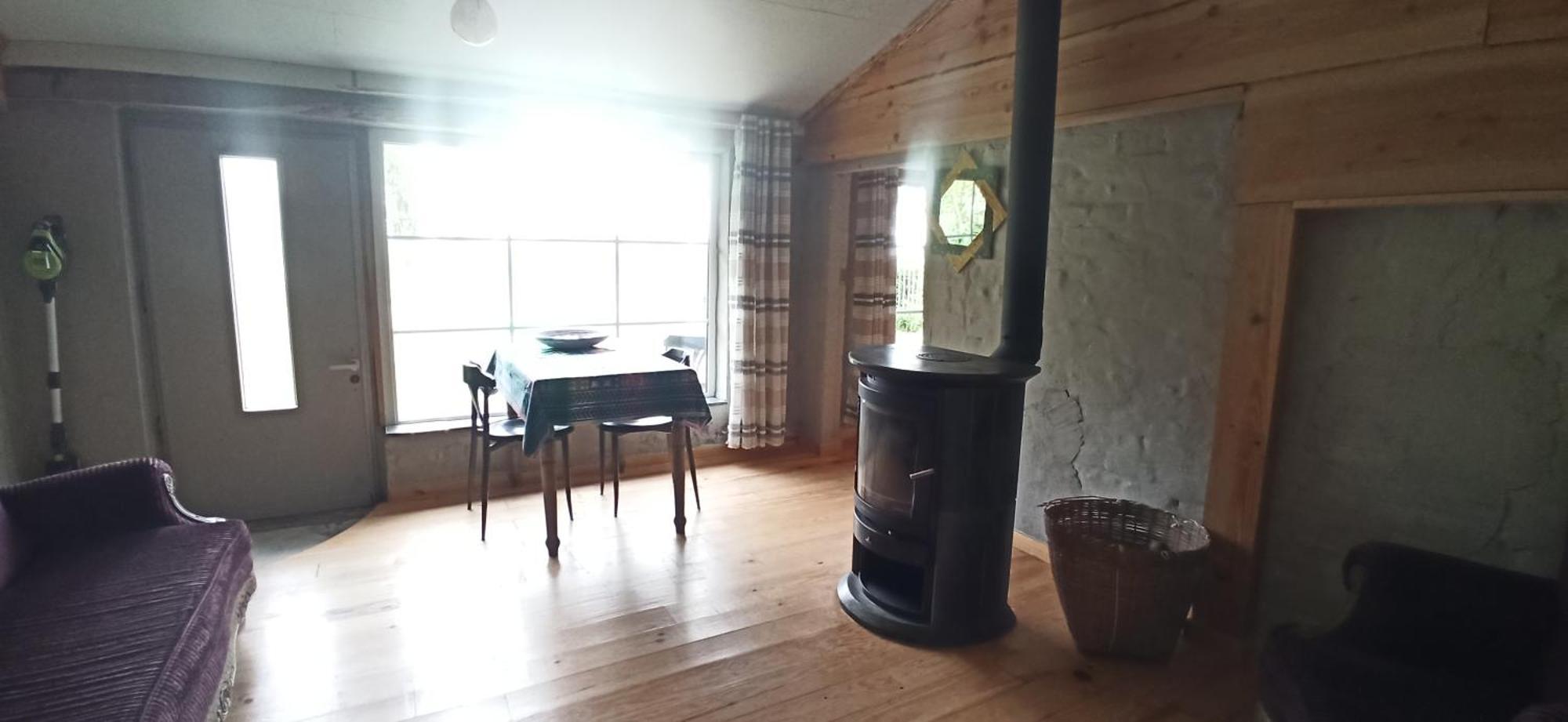 Korentil . Cosy House With Private Garden 데한 외부 사진